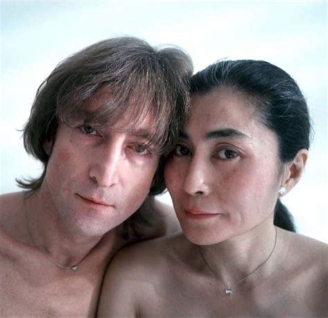 yoko ono nackt|Annie Leibovitz’s Iconic Photo of John Lennon and Yoko Ono